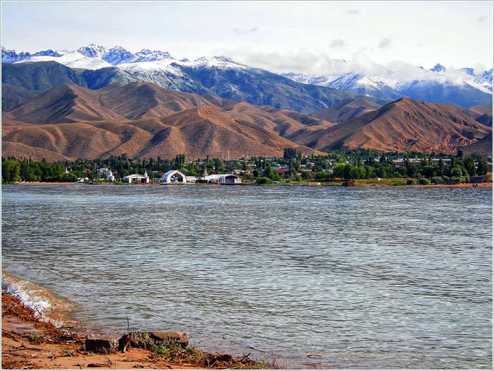 Озеро Иссык-Куль. Киргизия. Чолпон-Ата