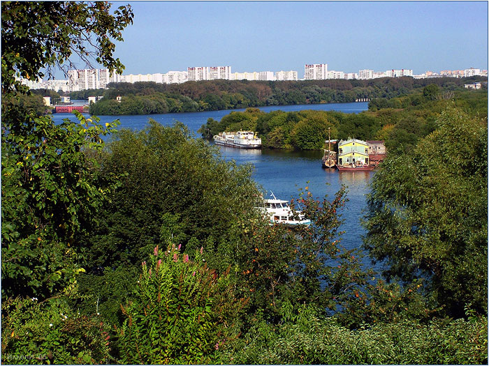 Коломенское. Москва река