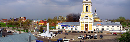 Панорама площади перед церковью Иоанна Богослова