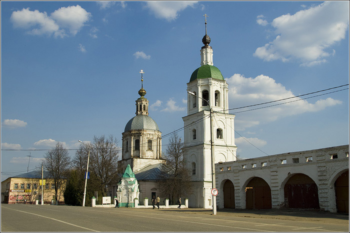 Зарайск. Церковь Троицы Живоначальной